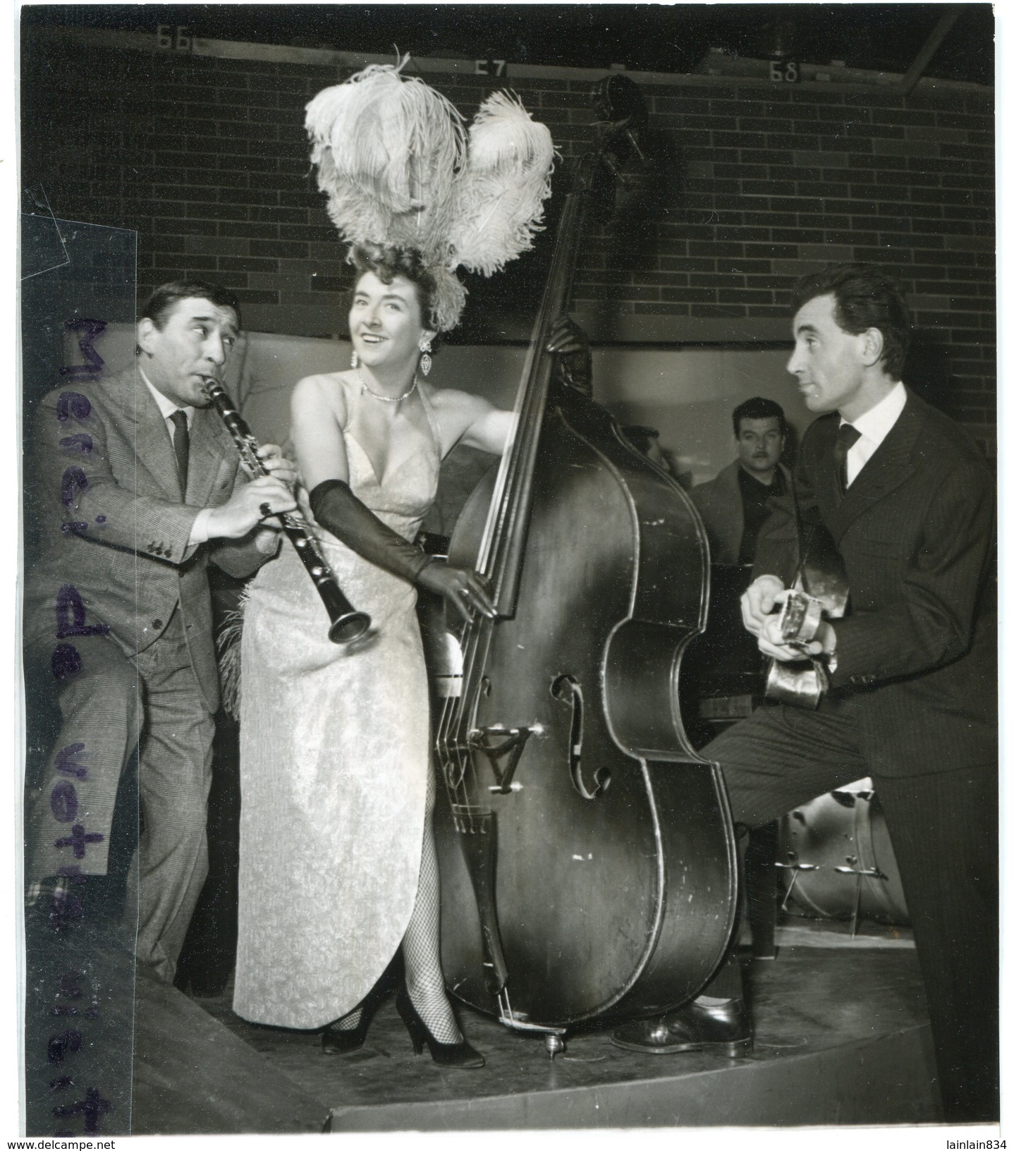 - Photo De Presse - Original - Mick MICHEL, Charles AZNAVOUR, Renato RASCEL,Théâtre Pigalle,  31-01-1957, TBE, Scans. - Beroemde Personen