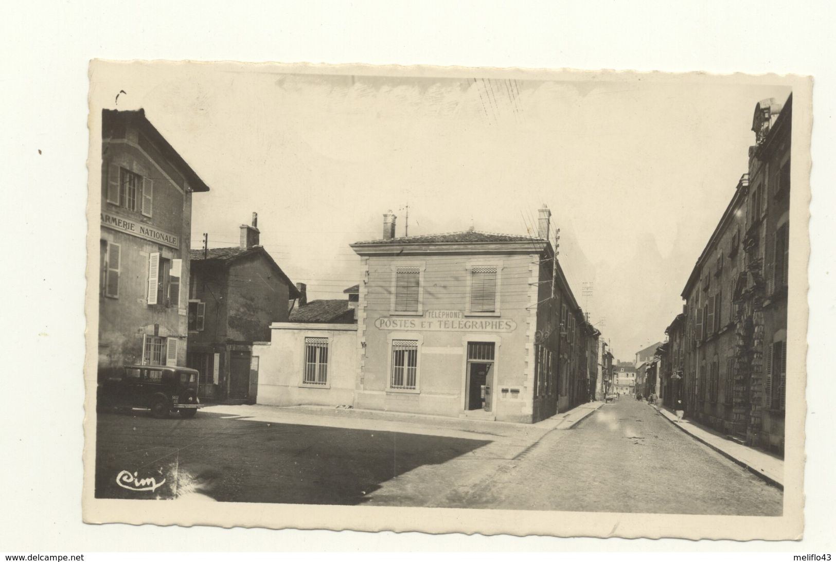 01 /CPSM  -Pont De Vaux - La Poste - Pont-de-Vaux