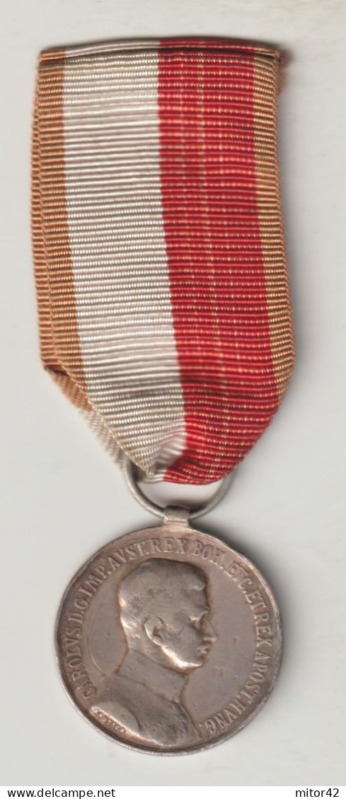 50-spille-distintivi-medaglie-Austria-medaglia Carlo II Con Nastrino Originale-Guerra 1915-18 - Oesterreich
