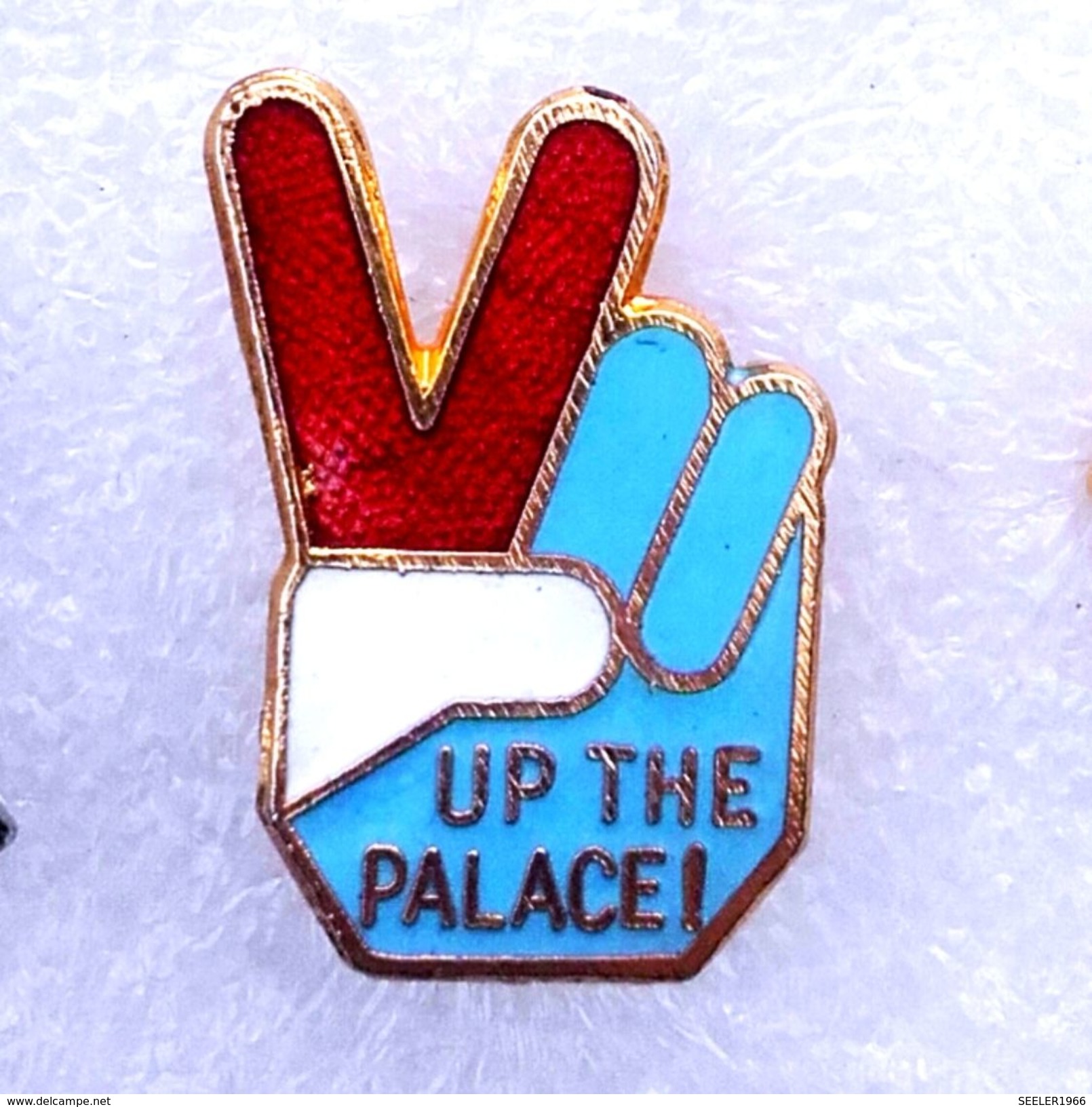 Pins/badges - Vintage,rare,old - CRYSTAL PALACE F.C. - ENGLAND. - Voetbal