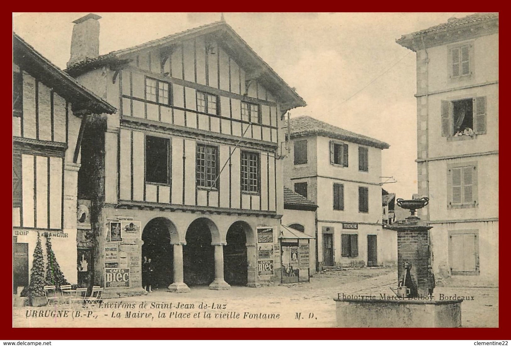 64 - URRUGNE *  La Mairie  * La Place  ( Scan Recto Et Verso ) - Urrugne