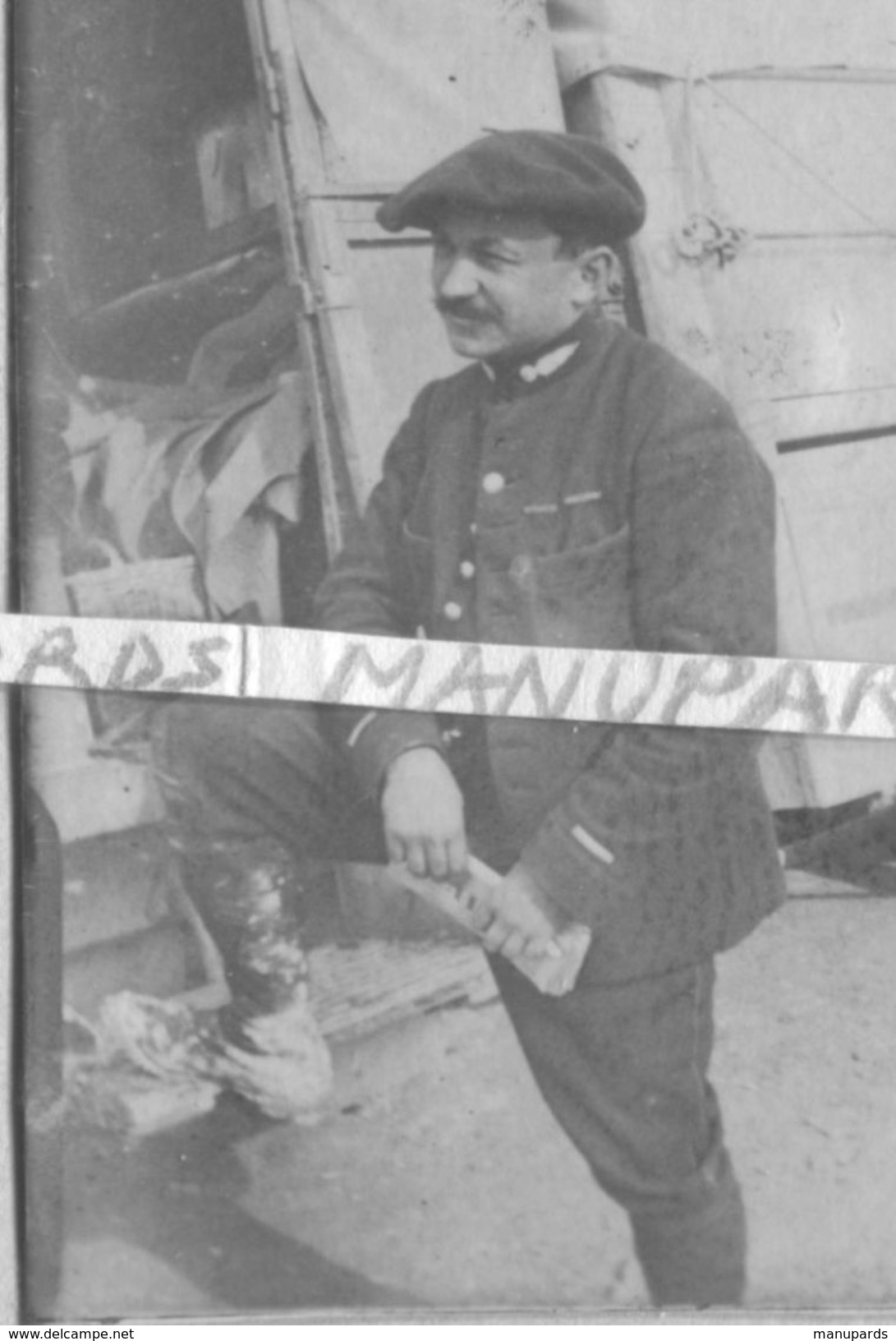 73 / PHOTO / 1915 / MOUTIERS / DÉPUTÉ / BORREL / FRONT DE CHAMPAGNE / SECTEUR FERME DE BEAUSEJOUR / CAMION - Moutiers