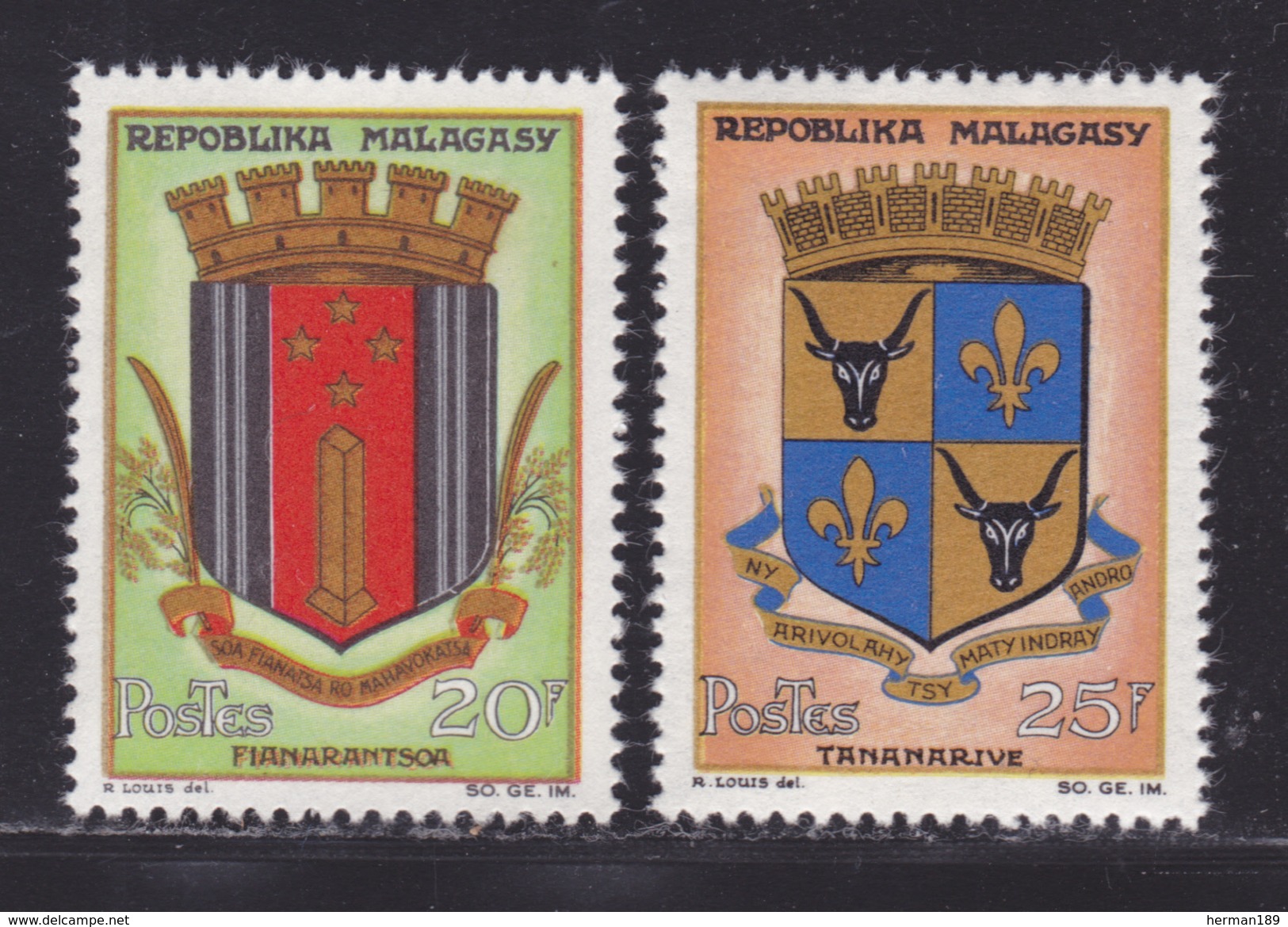 MADAGASCAR N°  391, 392 ** MNH Neufs Sans Charnière, TB  (D3474) Armoiries - Madagascar (1960-...)