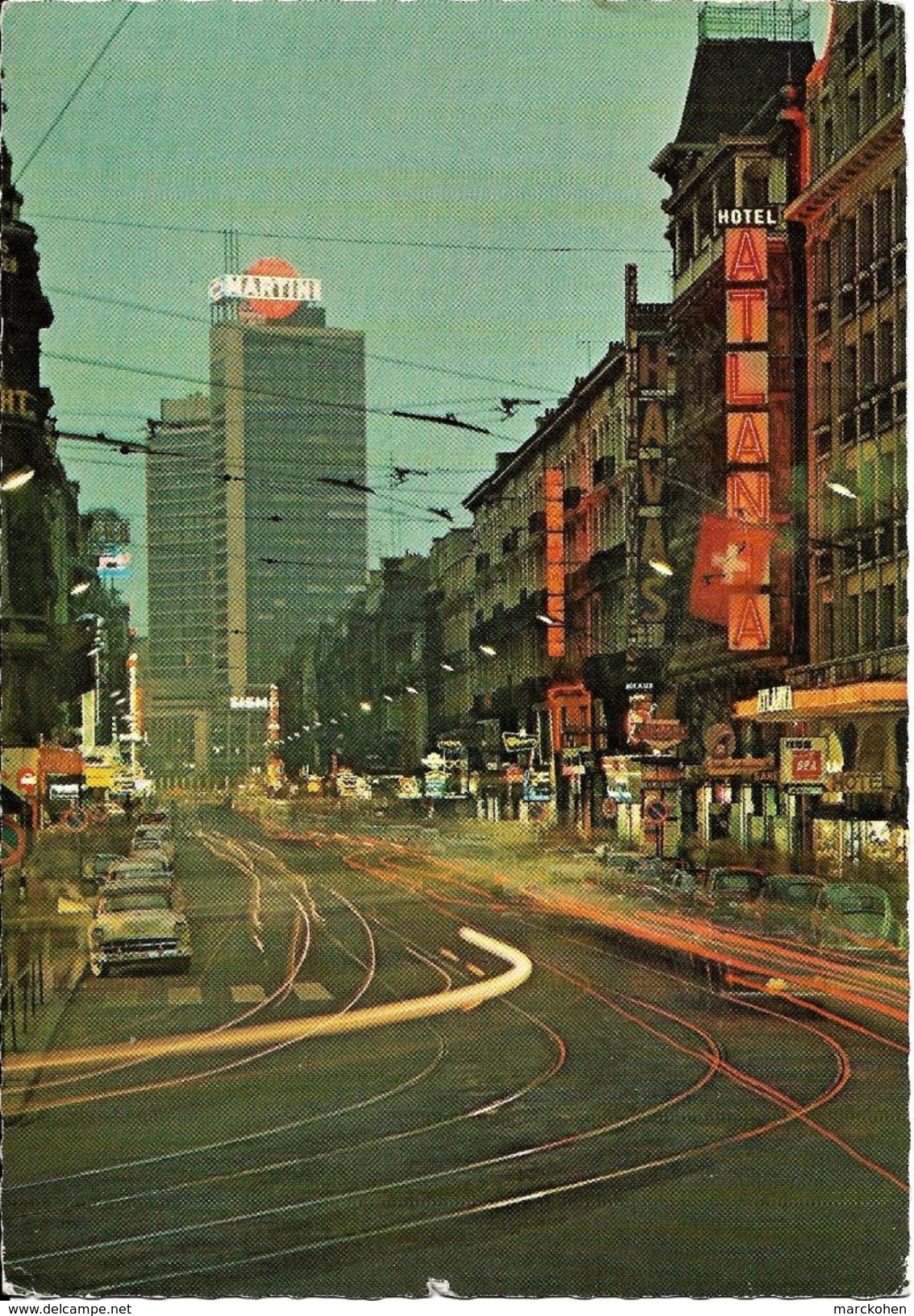 BRUXELLES (1000) : Vue Nocturne Du Bvd Adolphe Max Et De La Tour Martini, Photographiés Depuis La Place De Brouckère. - Brussel Bij Nacht