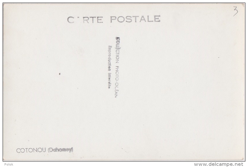 Bl - Cpsm Petit Format COTONOU (Dahomey) - Banque Nationale Pour Le Commerce Et L'Industrie - Dahomey