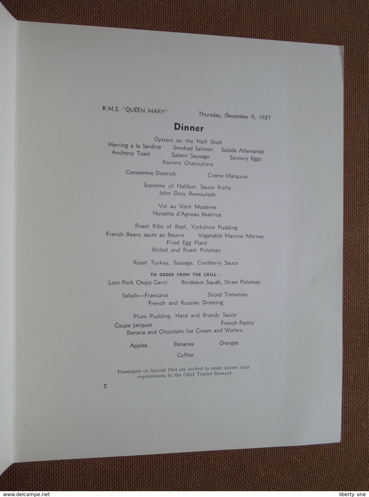 CUNARD White Star " DINNER " R.M.S. " QUEEN MARY "  9 Dec 1937 ( Zie Foto's ) ! - Menus