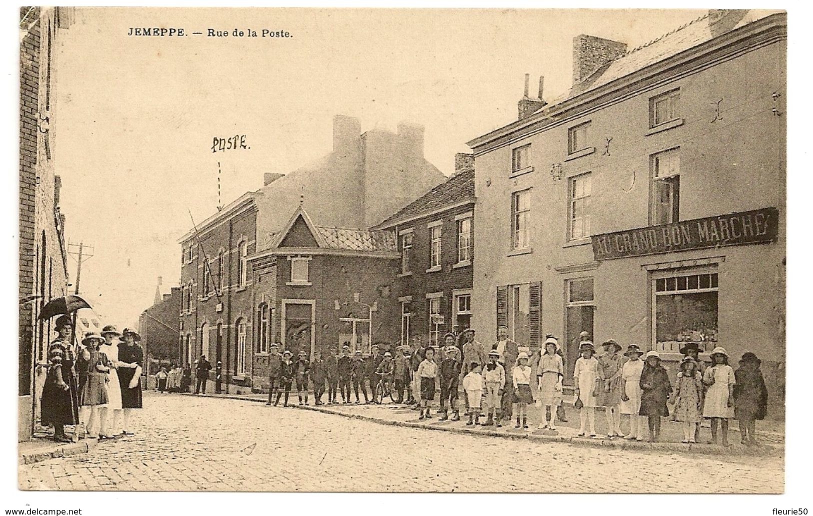 JEMEPPE - Rue De La Poste. Magasin "Au Grand Bon Marché". Edit. Istace Brutout. - Jemeppe-sur-Sambre