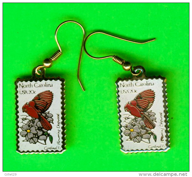 BIJOUX, BOUCLES D'OREILLES - OISEAU, CARDINAL &amp; FLOWERING DOGWOOD 0 STAMP FROM NORTH CAROLINA, USA, 20ç - - Orecchini