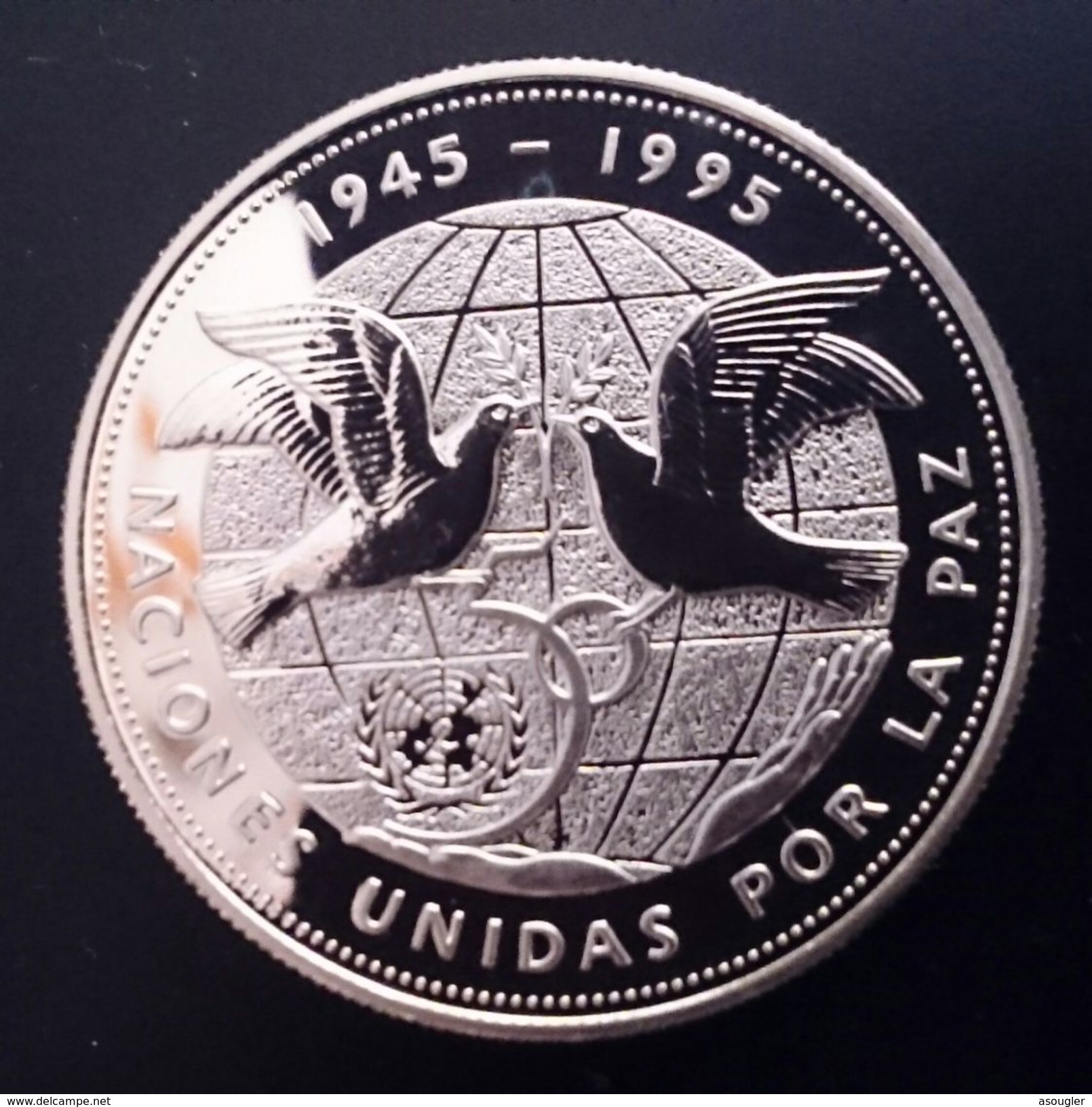 DOMINICAN REPUBLIC 1 PESO 1995 SILVER PROOF "UN - Peace 1945-1995 "free Shipping Via Registered Air Mail - Dominicana