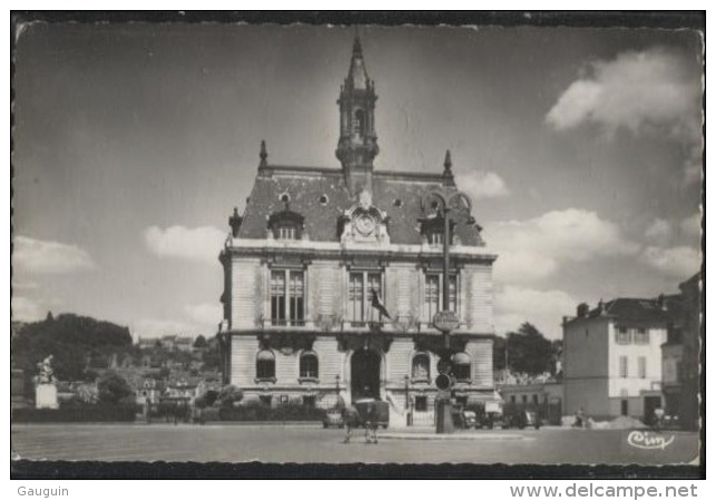 CPSM - CORBEIL ESSONNES - HOTEL DE VILLE - Edition Combier - Corbeil Essonnes