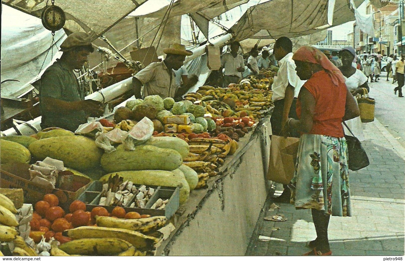 Curacao (Netherlands Antilles, Antille Olandesi) "Schooner Market" Offering Fruits And Vegetables - Curaçao