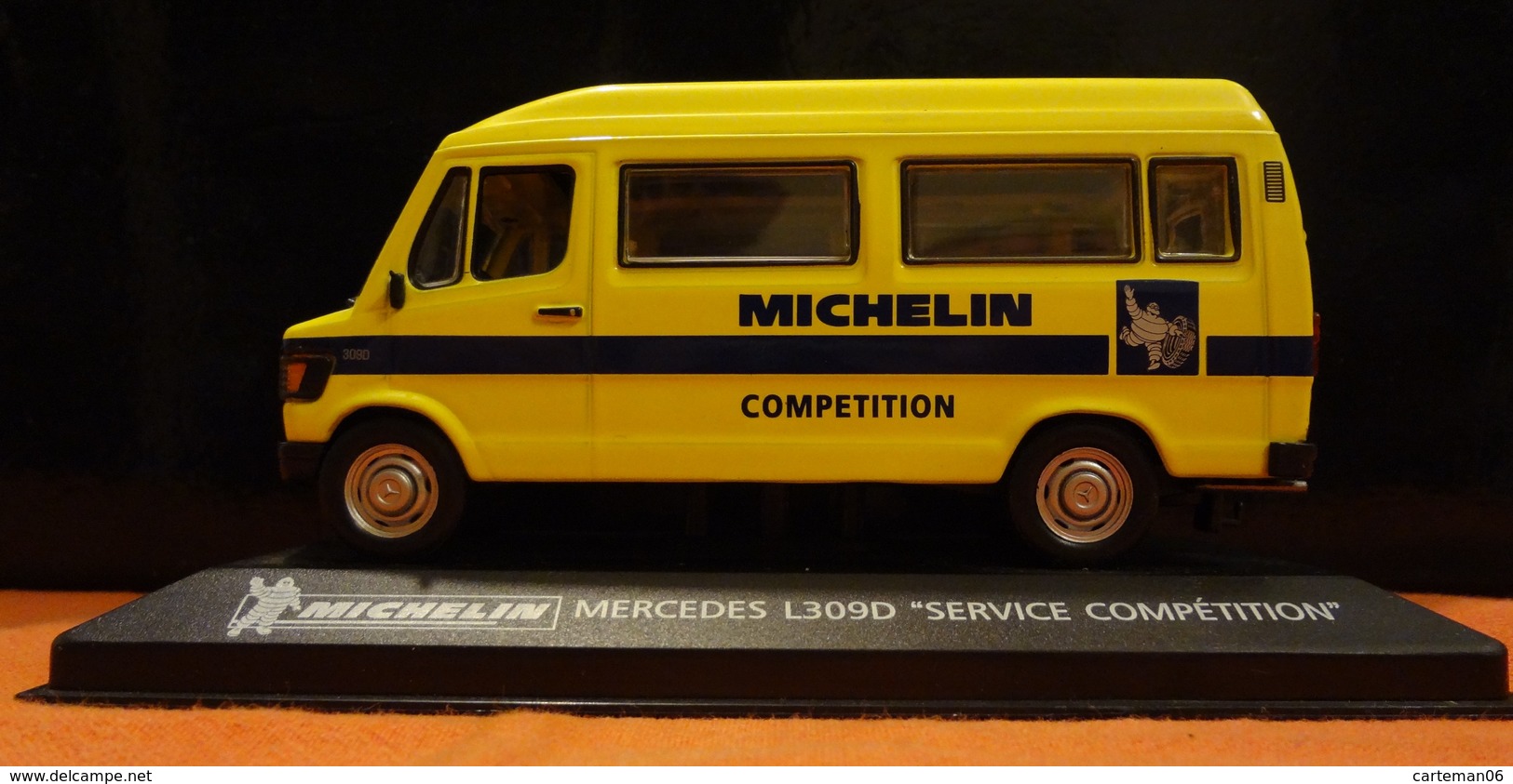 Mini Bus - Mercedes L309D "Service Compétition" - Michelin (Bibendum) - 1/43 - Vrachtwagens