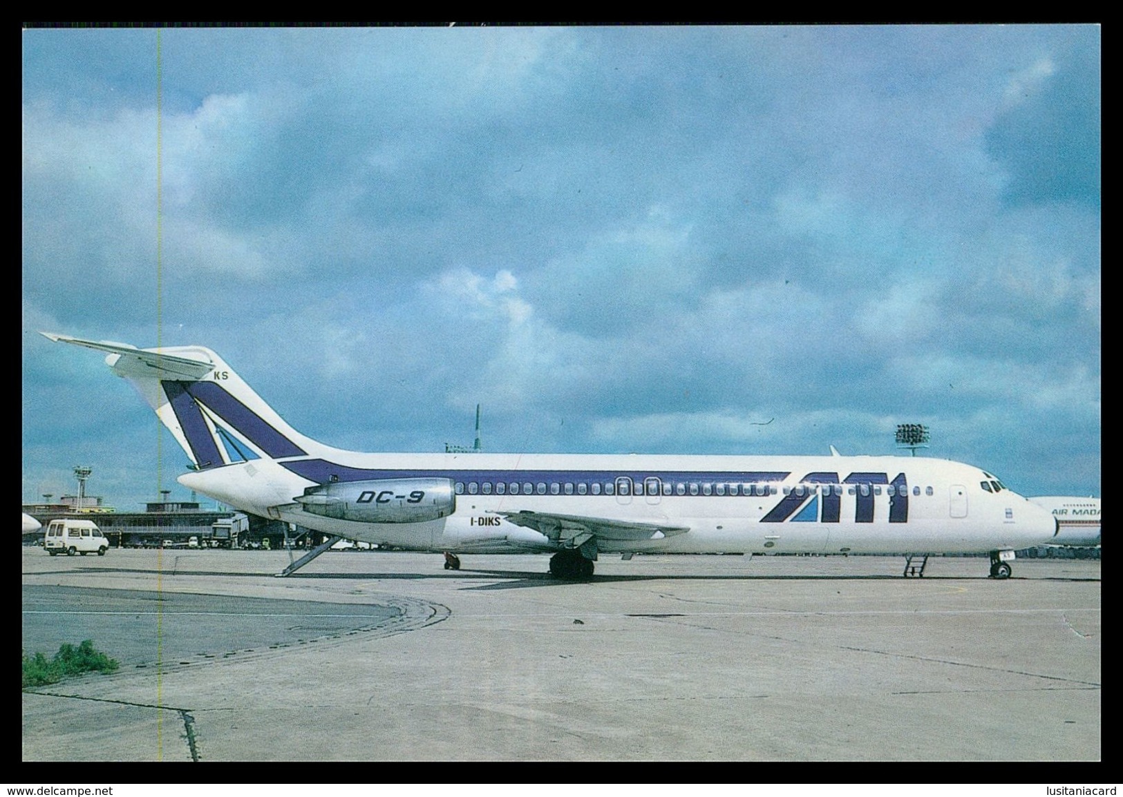 AIRPLANES - MODERN ERA- AERO TRANSPORTI ITALIANI DC-9-32(I-DIKS)Paris Orly( Ed. P.I. Nº 503)   Carte Postale - 1946-....: Moderne