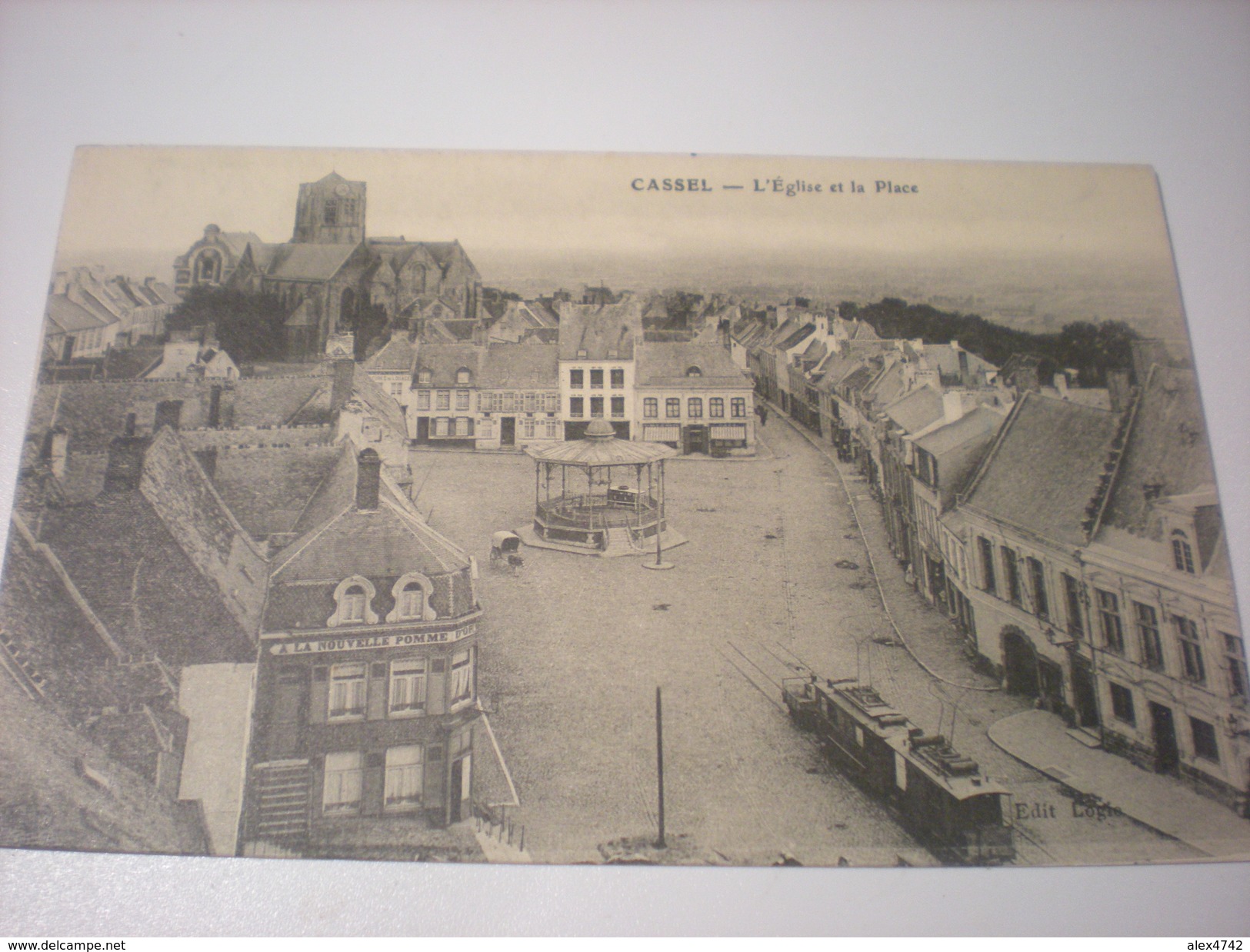 Cassel L'église Et La Place, Tramway, 1913, Timbre (A4) - Cassel