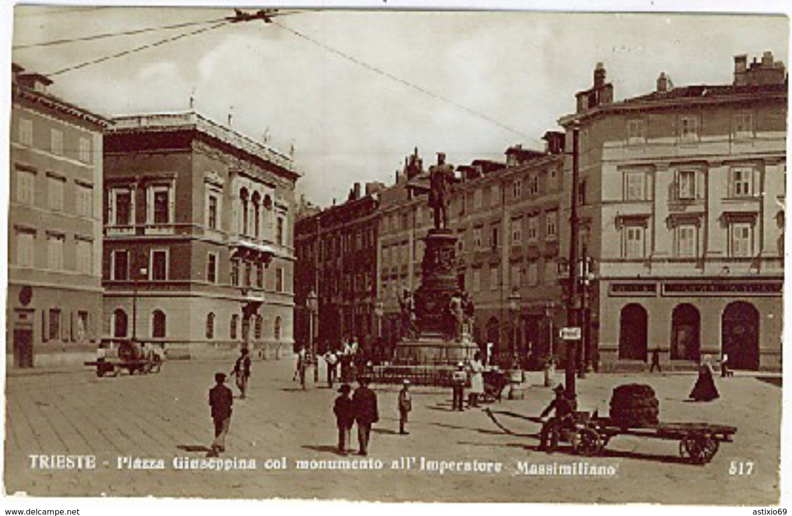 TRIESTE PIAZZA GIUSEPPINA COL MONUMENTO ALL' IMPERATORE MASSIMILIANO - Trieste