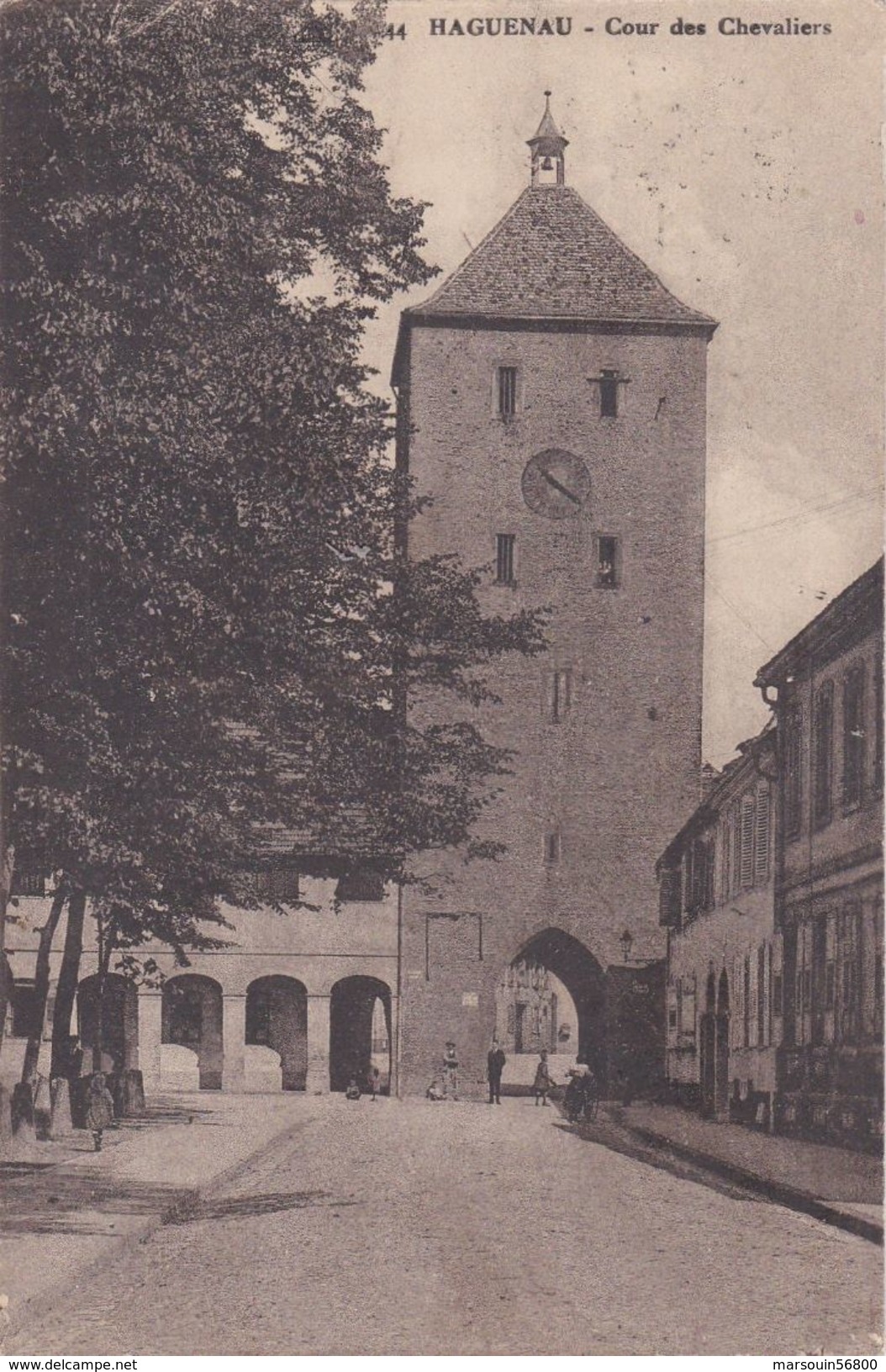 CPA N°44 Dept 67 HAGUENAU Cour Des Chevaliers - Haguenau