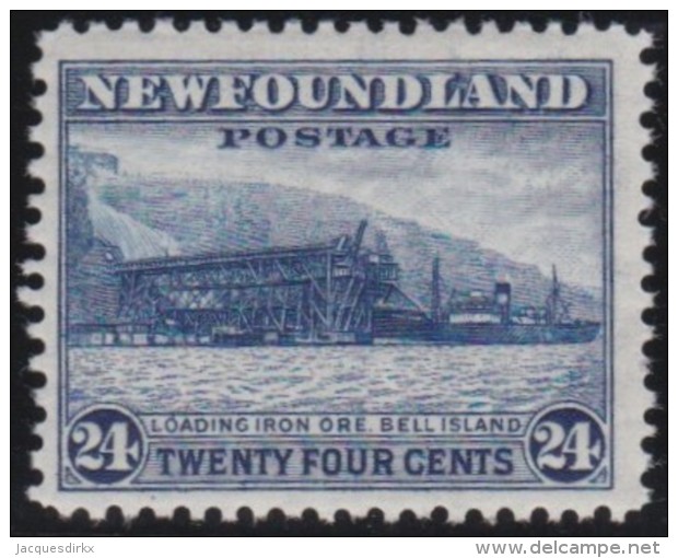 Newfoundland        .   SG   .     228       .      **      . Postfris     .   /   .  MNH - 1908-1947