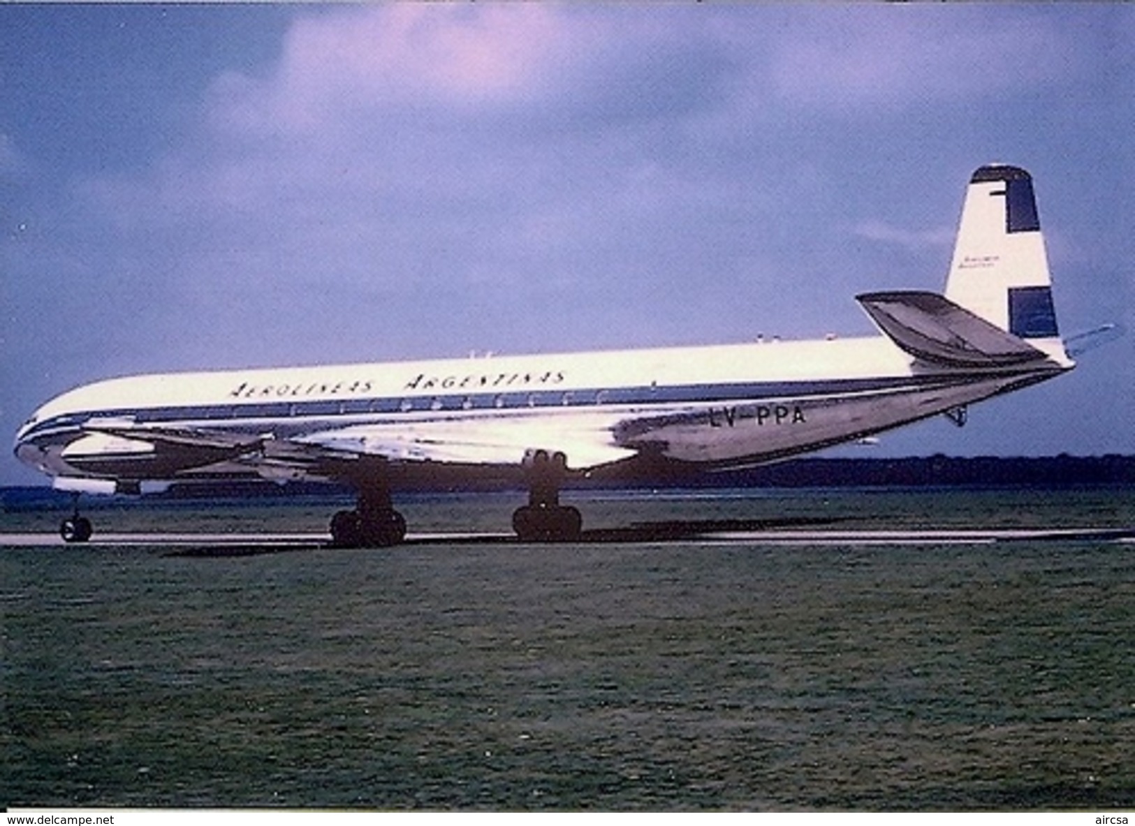 Aviation Postcard-309  AEROLINEAS ARGENTINAS Comet 4 - 1946-....: Era Moderna