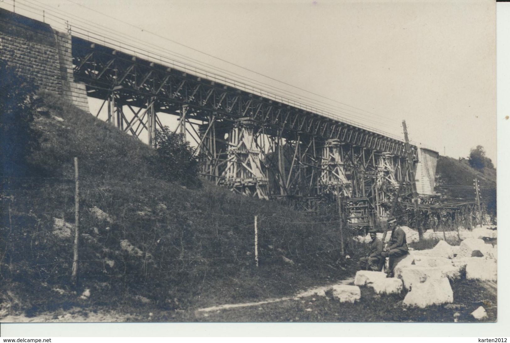 AK "wieder Hergestellte Bahnbrücke" - Guerra 1914-18