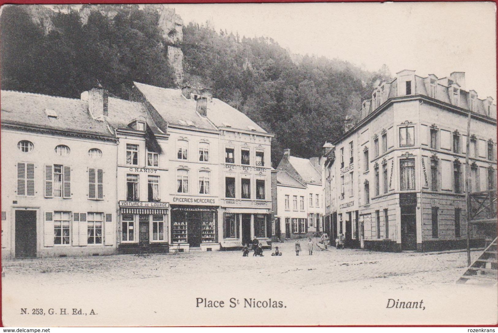 Place St Saint Nicolas Dinant Animee Geanimeerd Rare ZELDZAAM (En Très Bon Etat) - Dinant