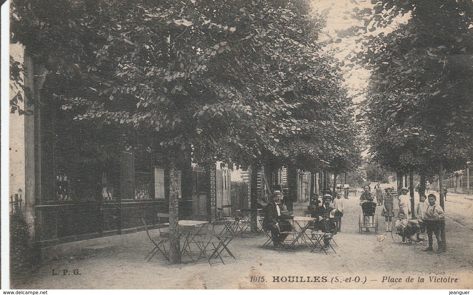 HOUILLES  Place De La Victoire - Houilles