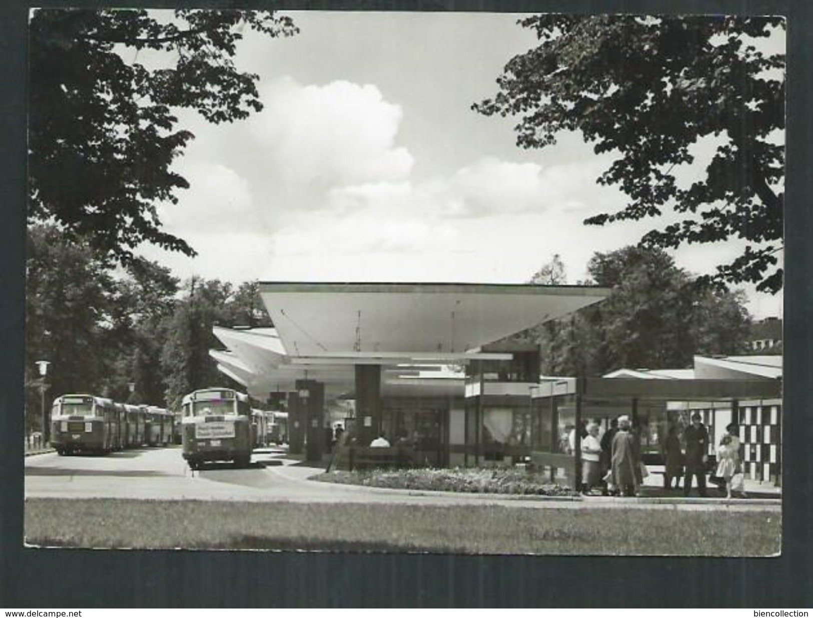 Allemagne. Hamburg-Wandsbeck. Omnibus Bahnhof - Wandsbek