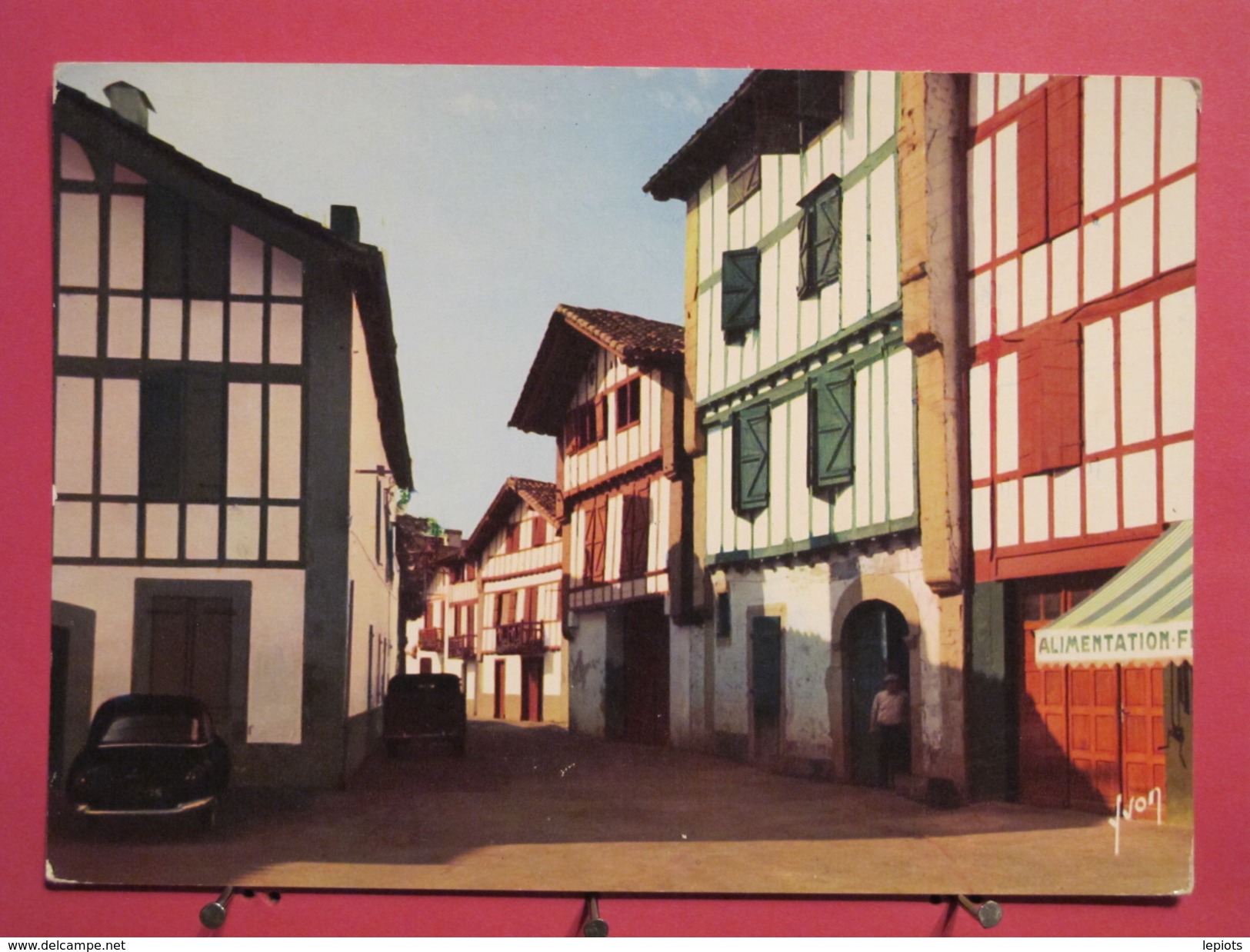 64 - Espelette - Groupe De Maisons Joliment Coloriées En Bordure De Rues Tortueuses Et Pittoresques - Scans Recto-verso - Espelette