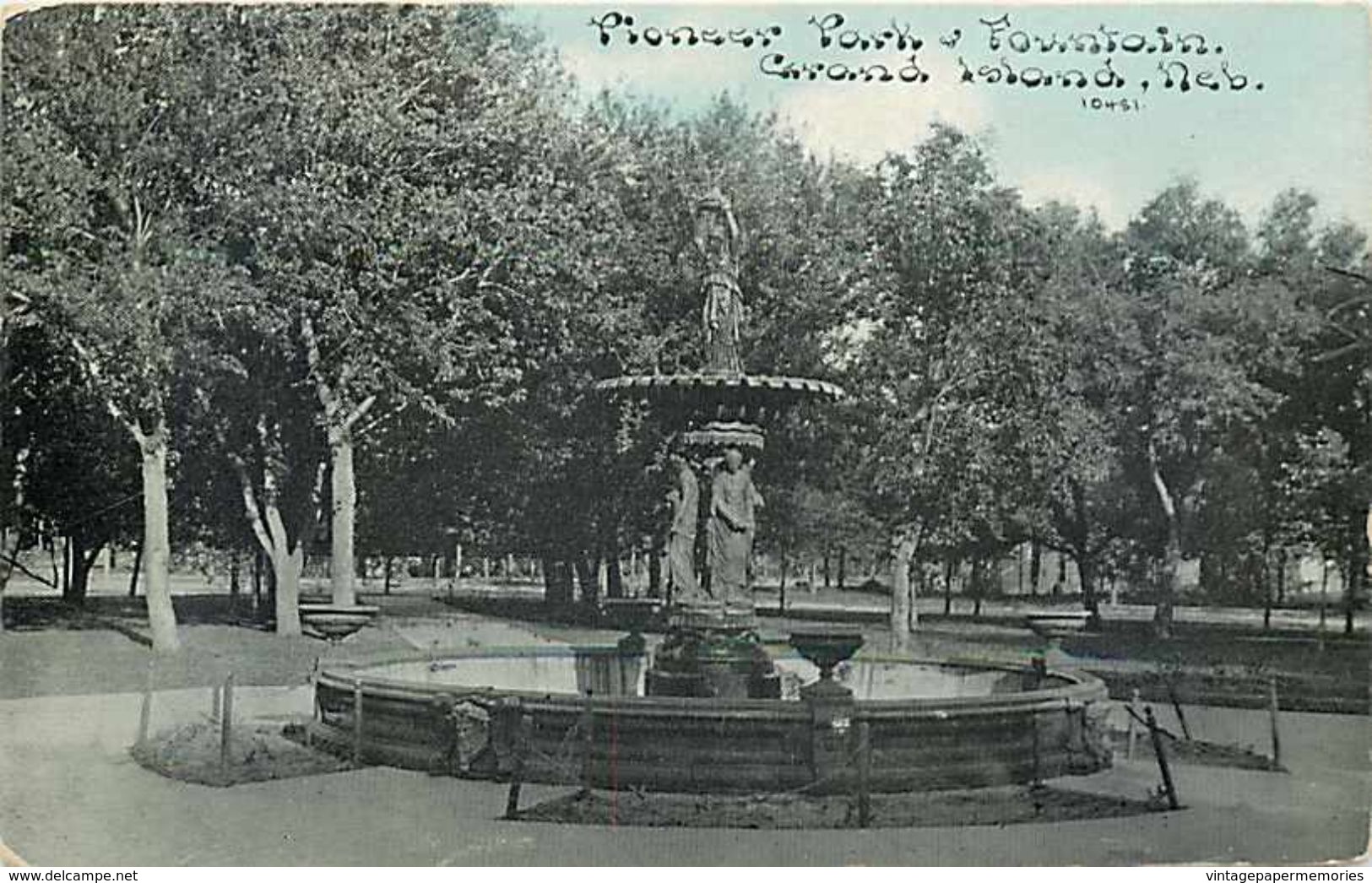 248157-Nebraska, Grand Island, Pioneer Park Water Fountain, CU Williams No 10481 - Grand Island