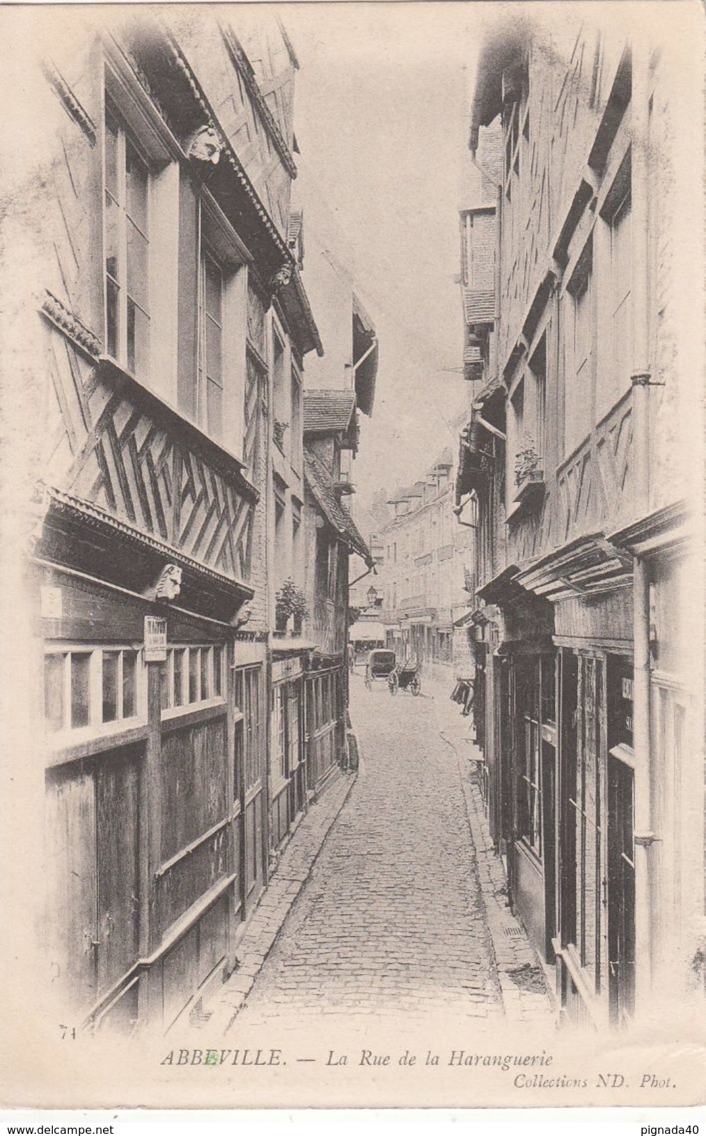 Cp , 80 , ABBEVILLE , La Rue De La Haranguerie - Abbeville