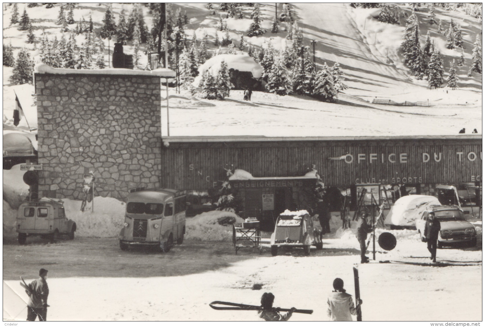 73 - COURCHEVEL - OFFICE DU TOURISME - AUTOMOBILES CITROËN 2 X 2CV CITROËN + 1 TUB CITROËN - VOIR ZOOM - Courchevel