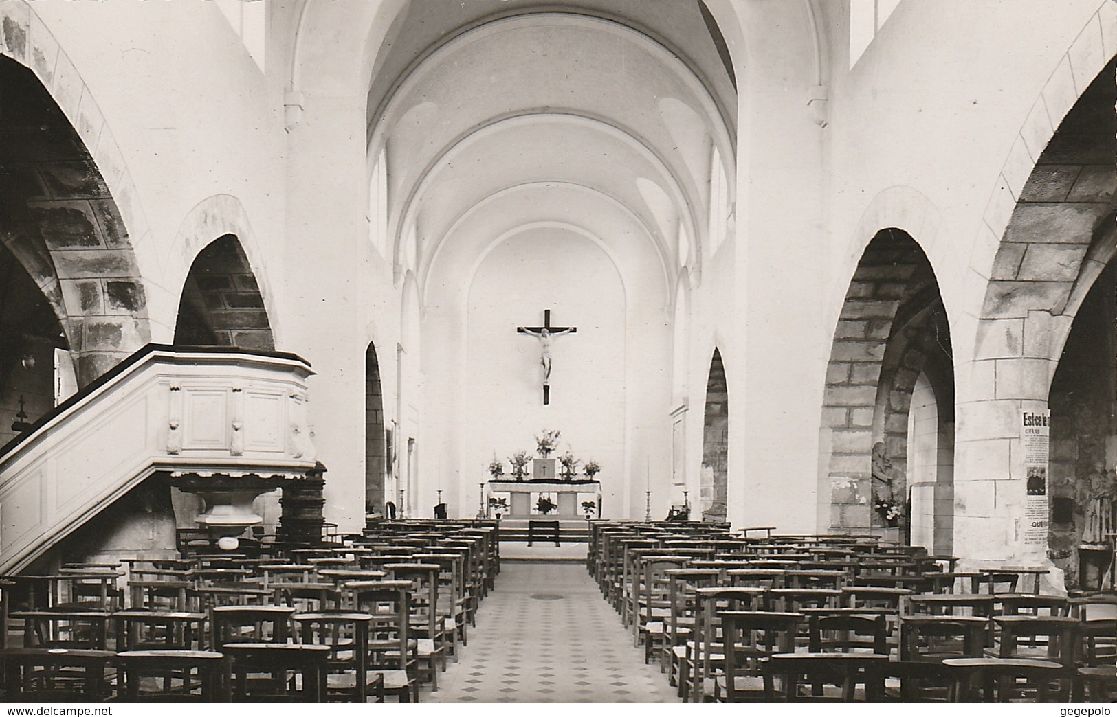 SAINT-CHERON - Intérieur De L'Eglise - Saint Cheron