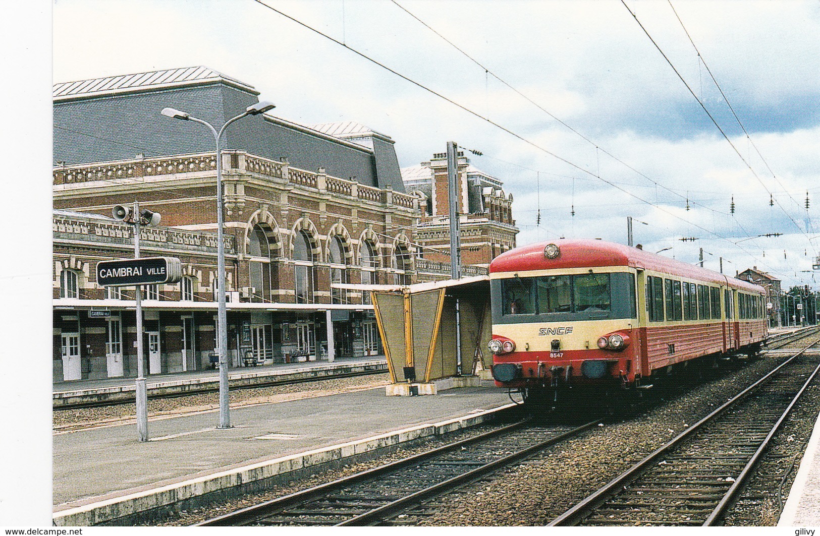 CAMBRAI - Autorail En Gare De Cambrai - Cambrai