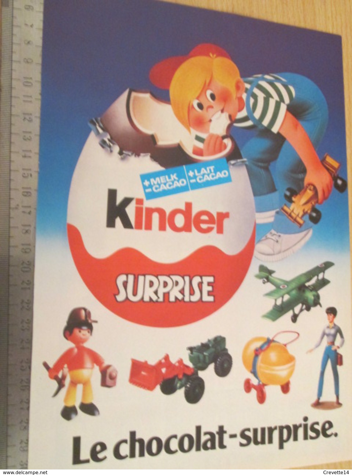 Page De Revue Des Années 70/80 / PUBLICITE KINDER LE CHOCOLAT SURPRISE  , Format  Page A4 - Autres & Non Classés