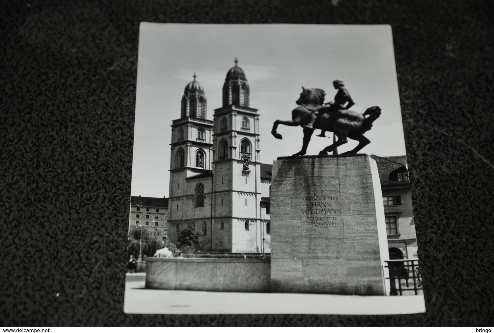 581- Zürich, Hans Waldmann-Denkmal Mit Grossmünster - Wald