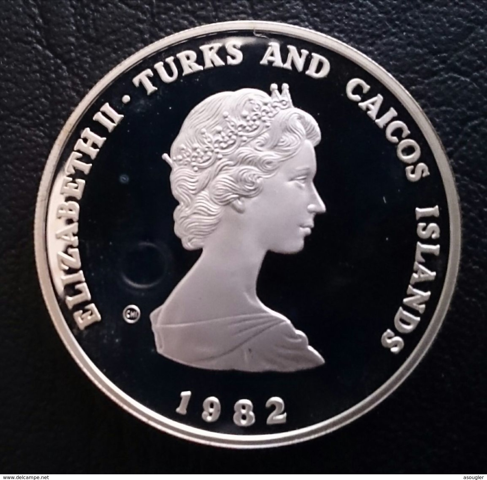 Turks And Caicos Islands 10 CROWNS 1982 SILVER PROOF "International Year Of The Child" Free Shipping Via Registered - Turks E Caicos (Isole)