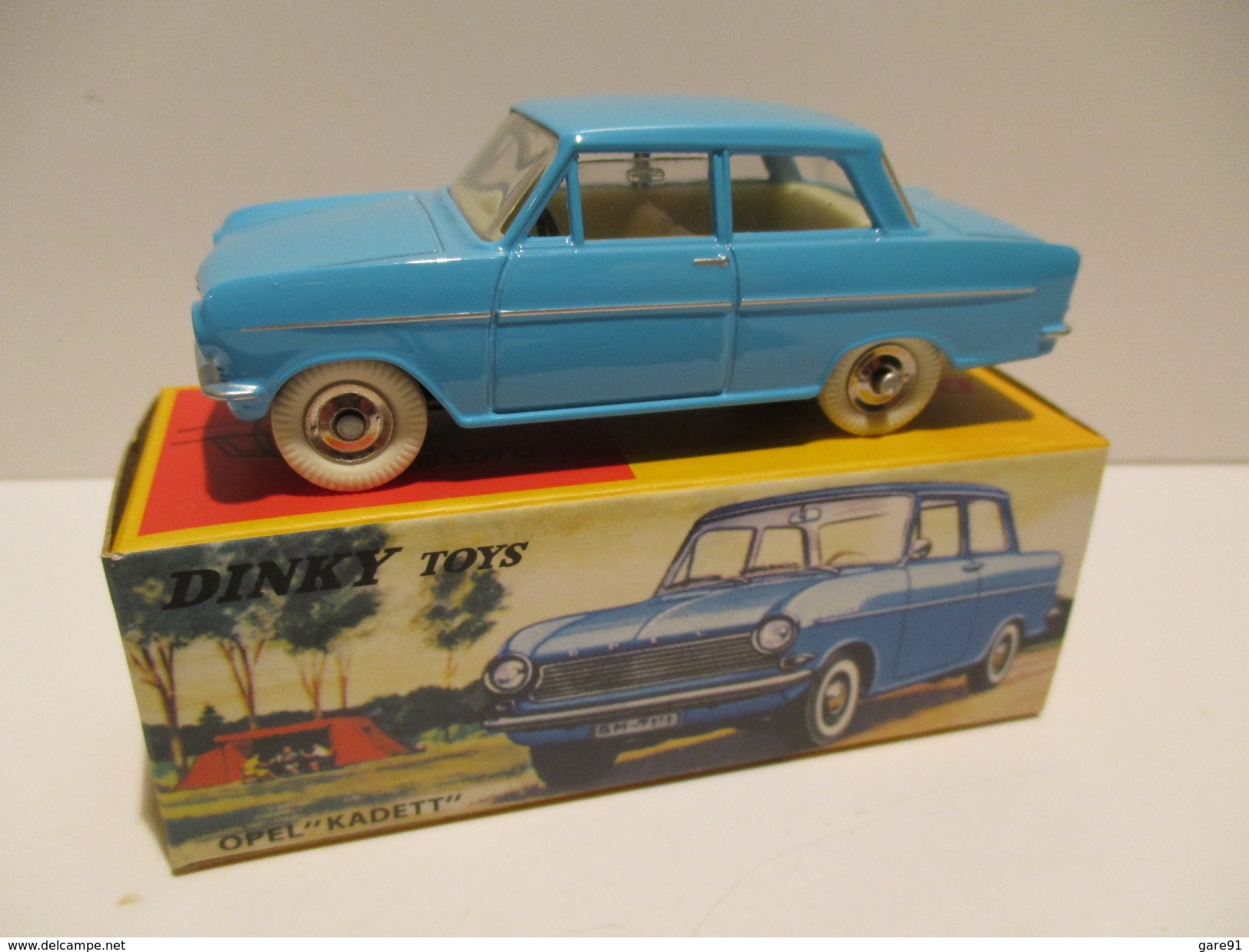 DINKY TOYS ATLAS  : OPEL KADETT - Autres & Non Classés