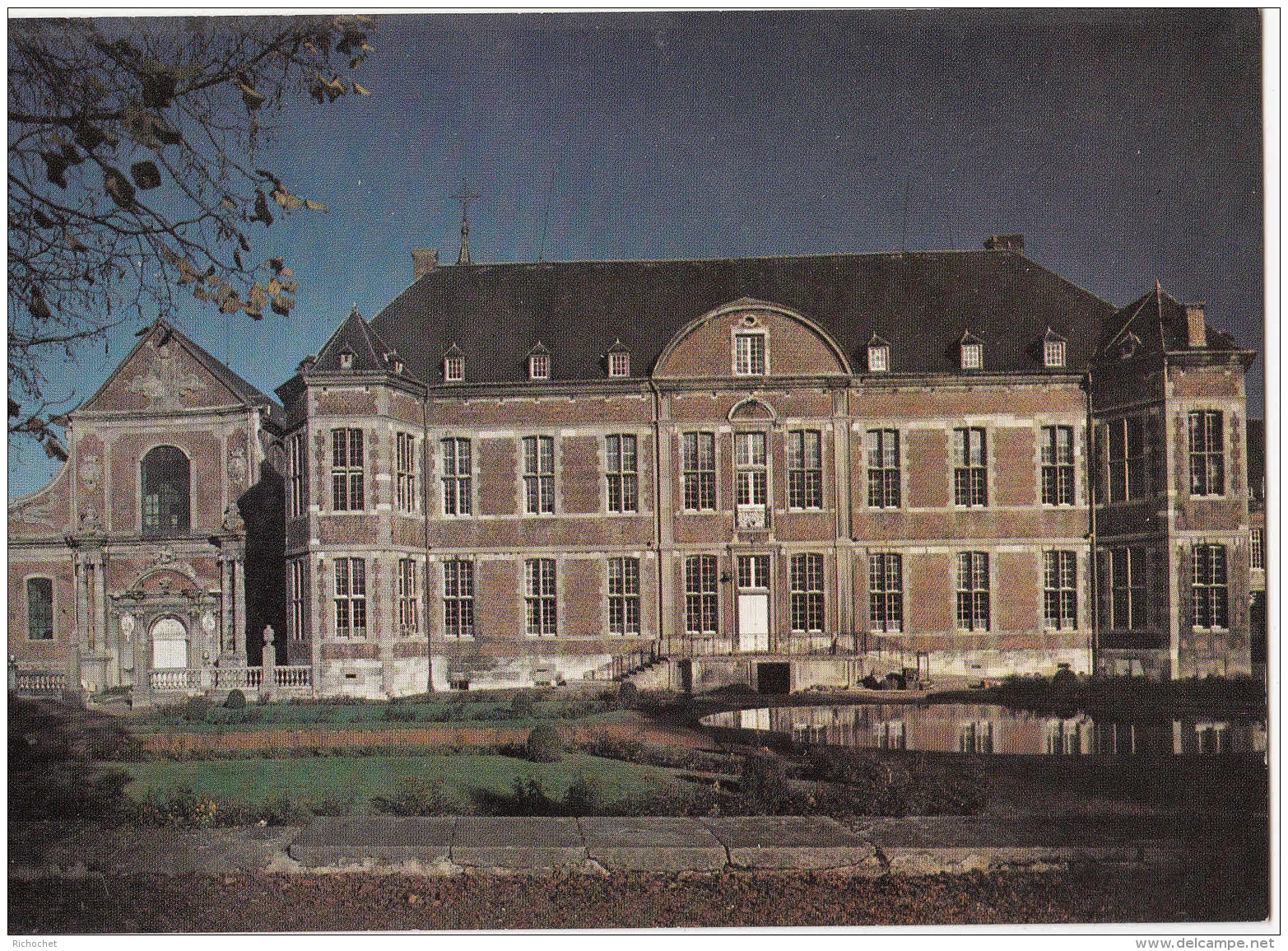 Floreffe -  Abbaye De -  Façade De L'église - Quartier Des Hôtes Et De L'abbé - Floreffe