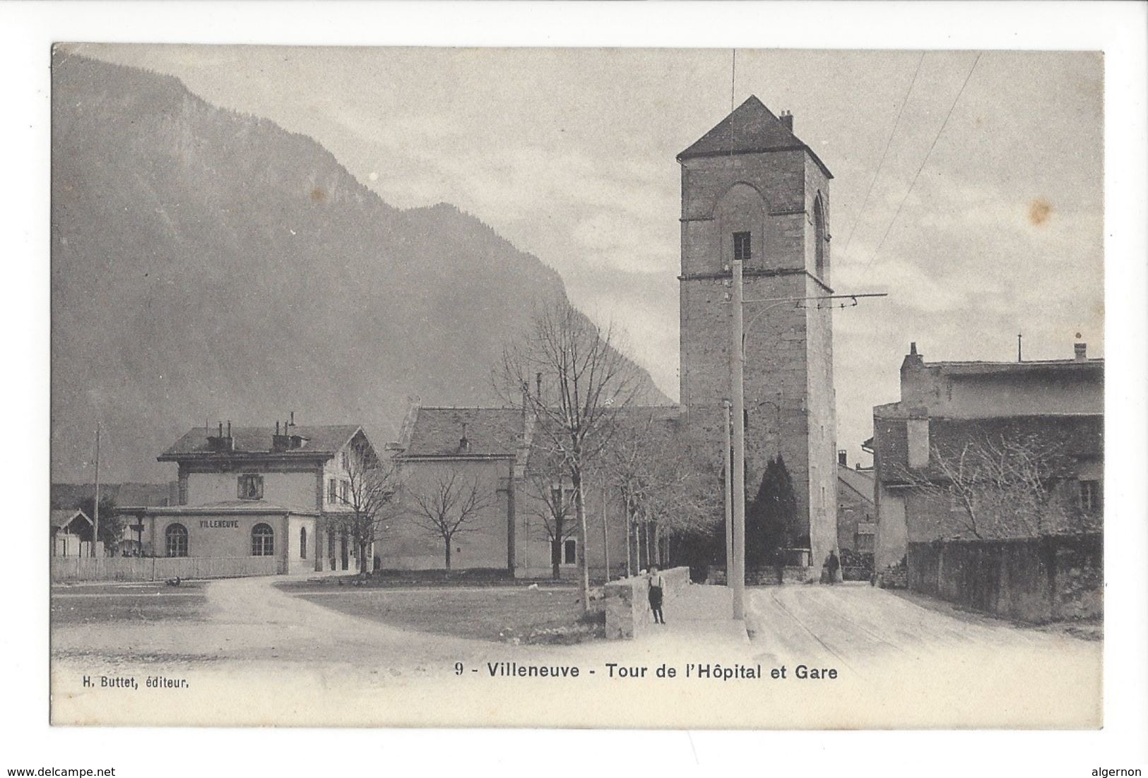 18969 - Villeneuve Tour De L'Hôpital Et La Gare - Villeneuve