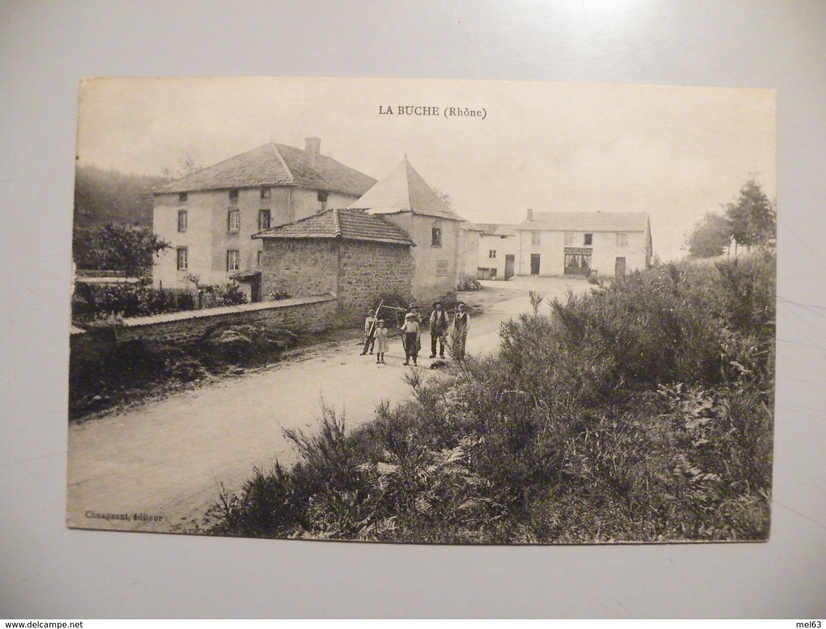 A451. CPA. 69. LA BUCHE. (Rhone).  Beau Plan Animé.non Ecrite - Autres & Non Classés