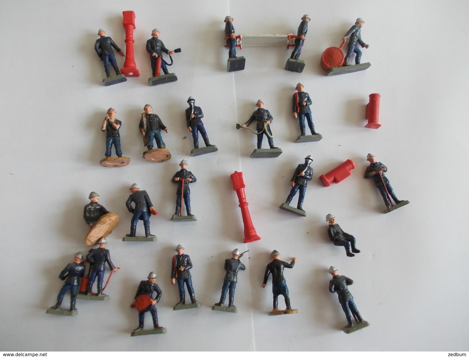 Lot De Figurines Pompiers - Small Figures