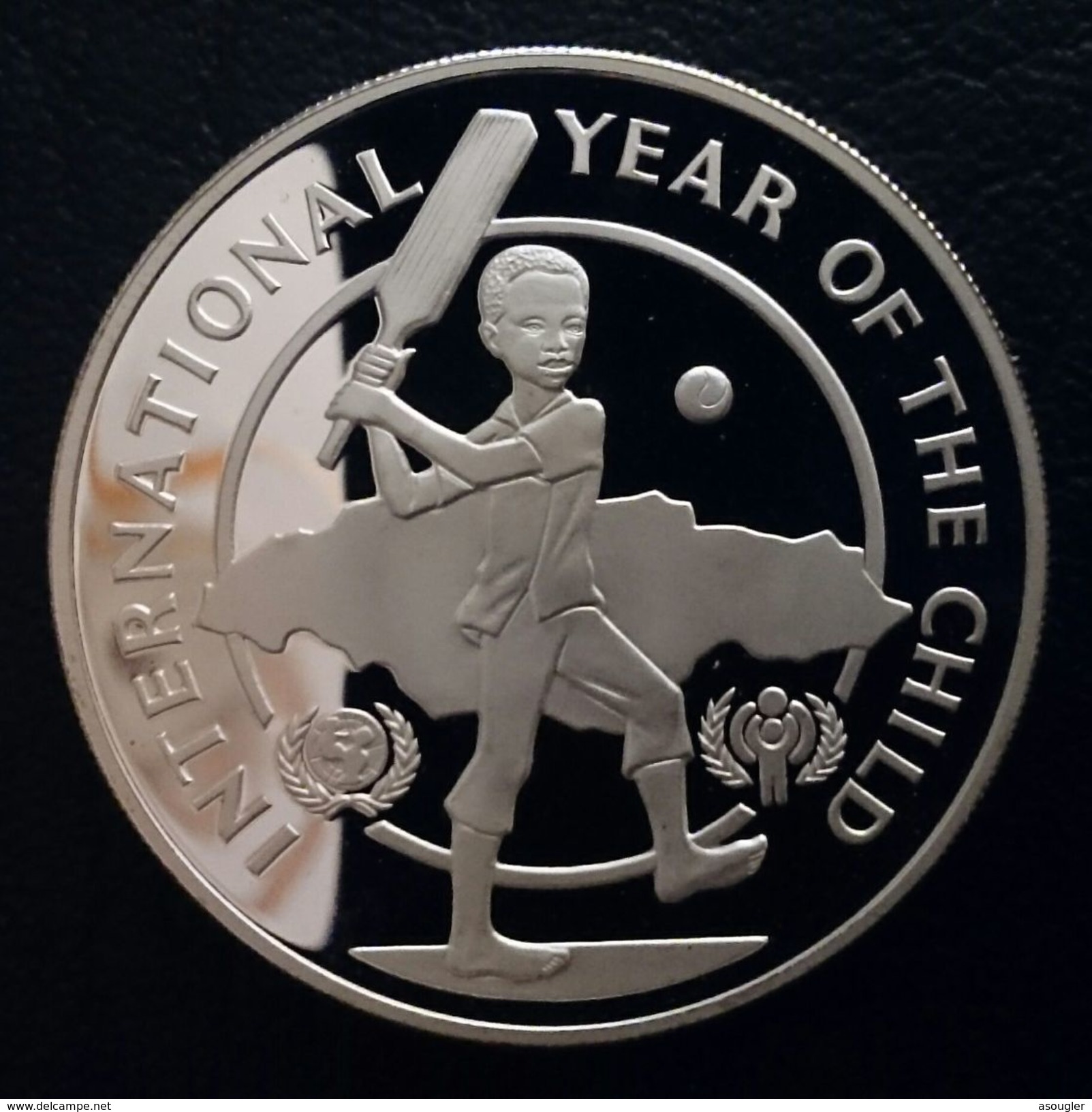 JAMAICA 10 DOLLARS 1979 SILVER PROOF "International Year Of The Child" Free Shipping Via Registered Air Mail - Jamaique