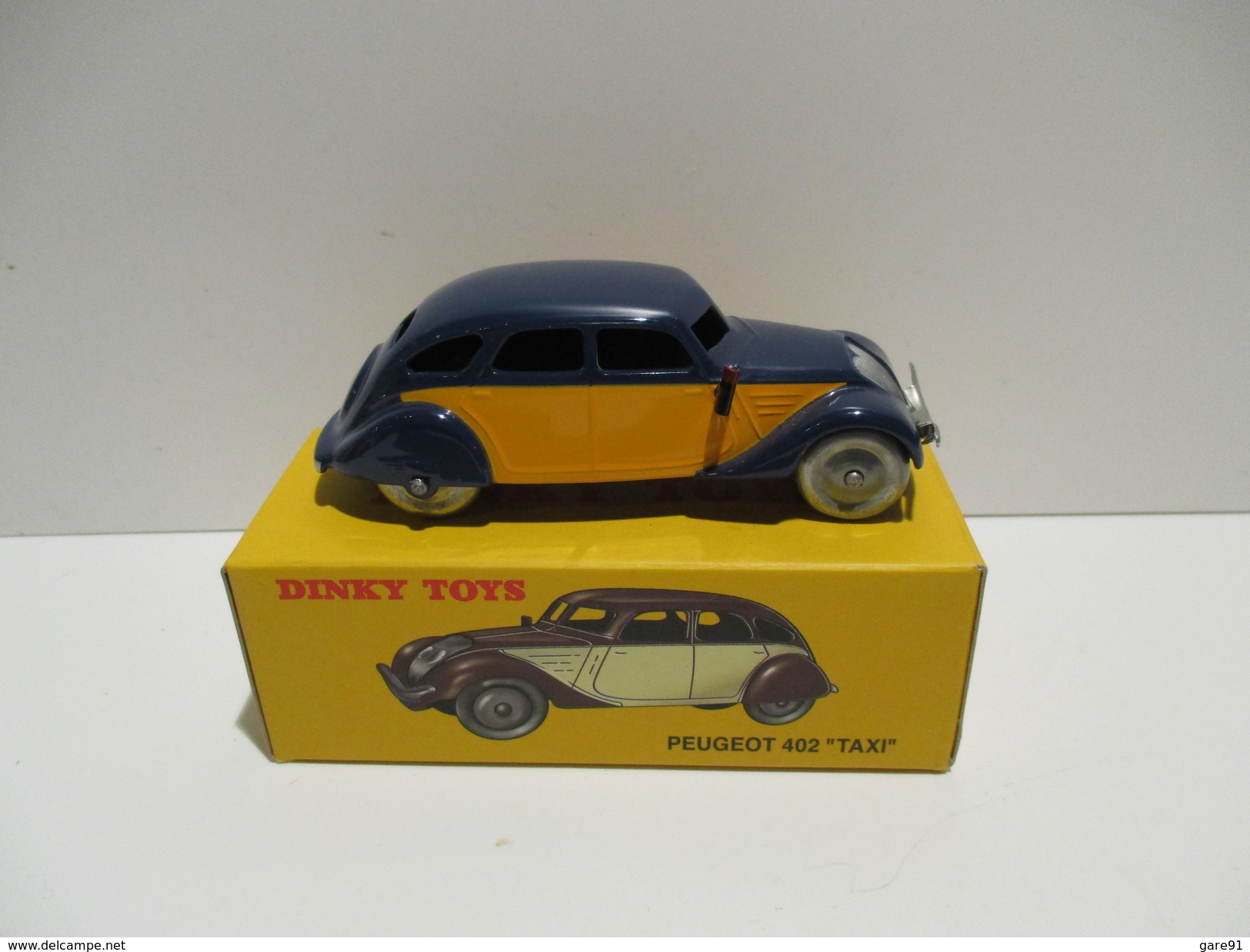 DINKY TOYS ATLAS  : PEUGEOT 402 Taxi - Autres & Non Classés