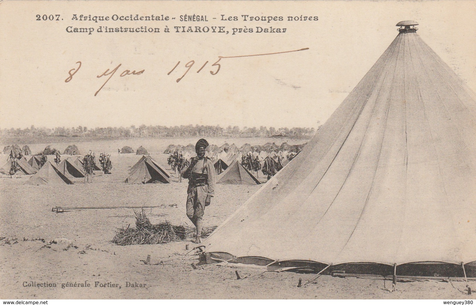 TIAROYE  , Prés DAKAR     SENEGAL  Les Troupes Noires - Camp D'instruction à TIAROYE - Sénégal
