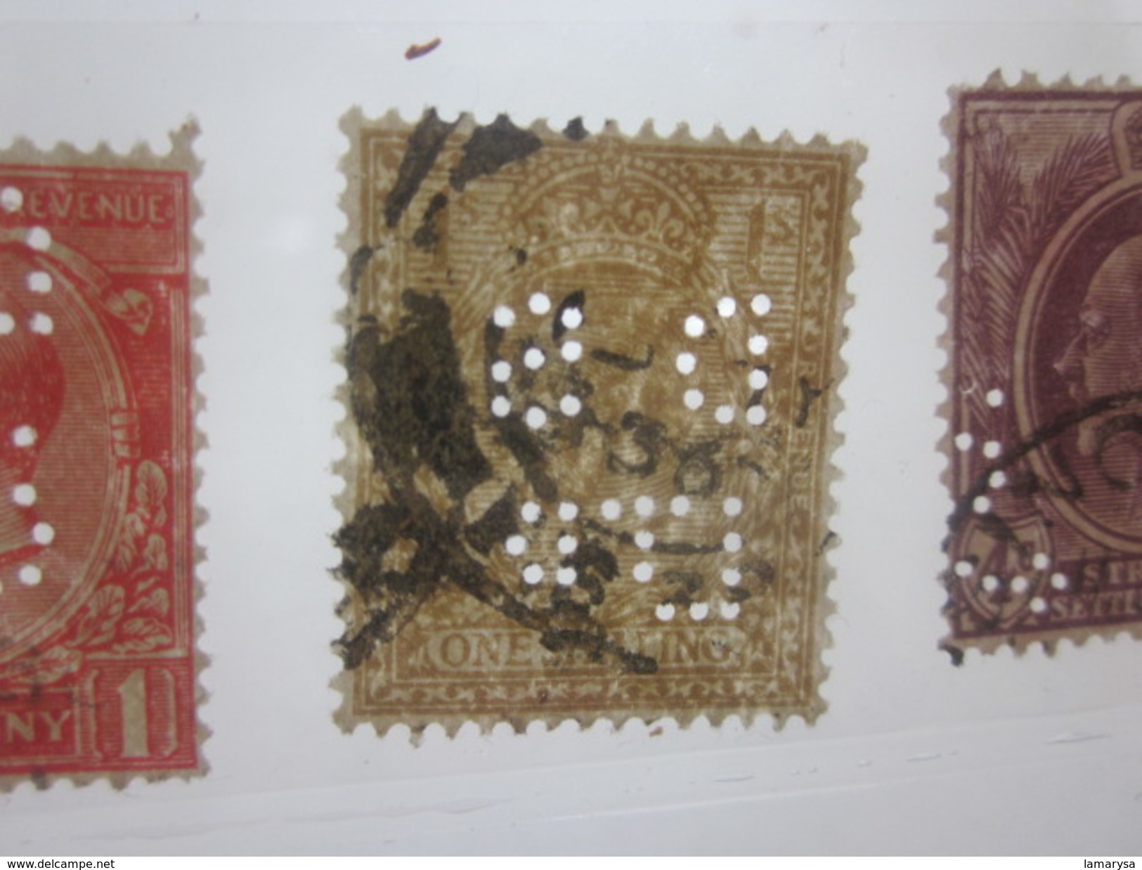 8 Timbres Great-britain UK Royaume-uni Perforés Perforé Perforés Perfin Perfins Stamp Perforated Perforations Diverses - Perfins