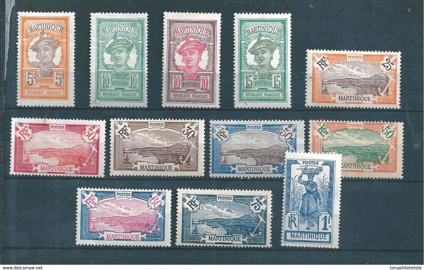 Timbres De Martinique De 1922/25  N°92 A 104 (sauf N°97)  Neufs Tres Petite Trace De Charnière - Unused Stamps