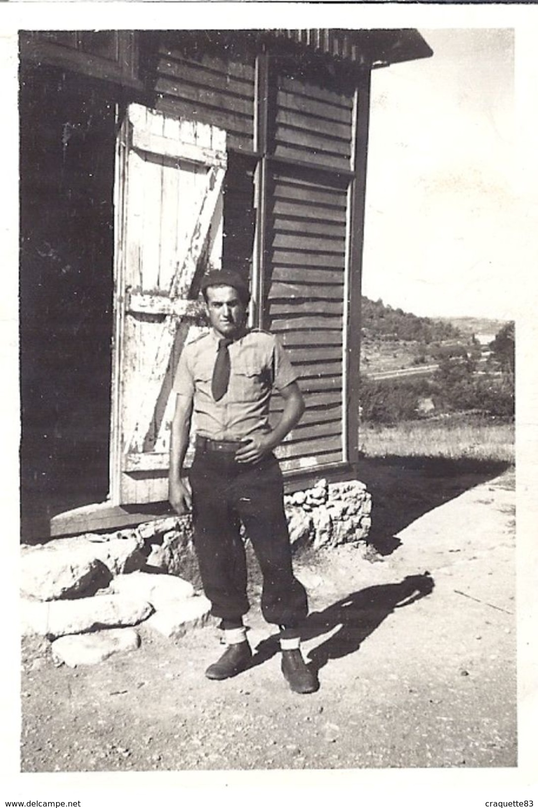 MENERBES  VAUCLUSE  ANNEE 1943.44 - Guerre, Militaire