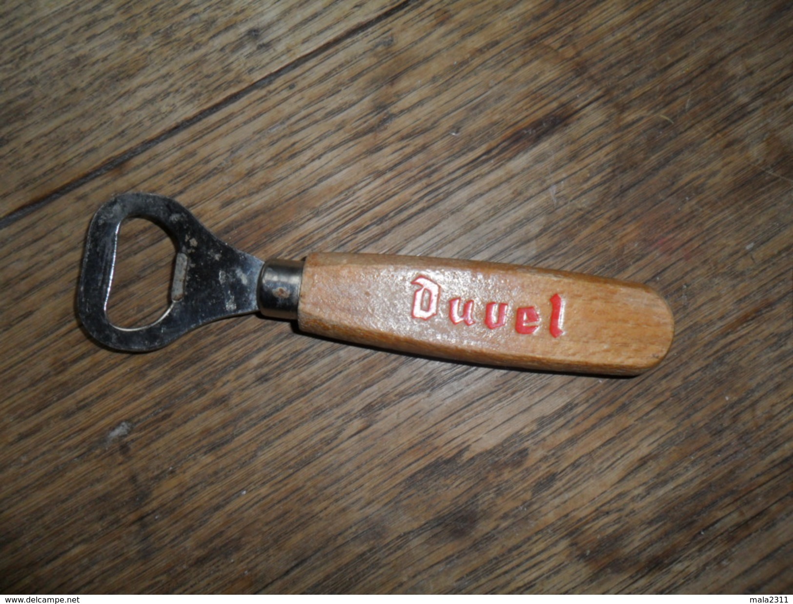 ANCIEN DECAPSULEUR  PUB BIERE / DUVEL - Bottle Openers