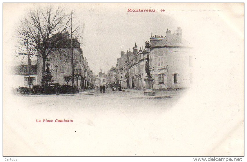 77 MONTEREAU  La Place Gambetta - Montereau