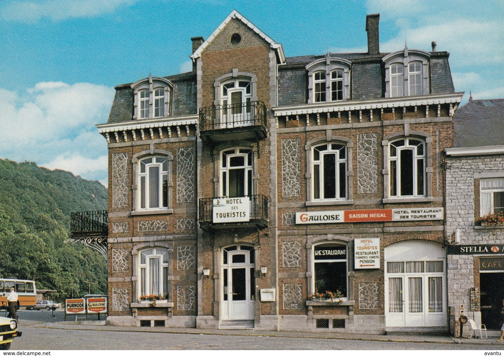 YVOIR / NAMUR / HOTEL DES TOURISTES / PLACE DE LA GARE - Yvoir