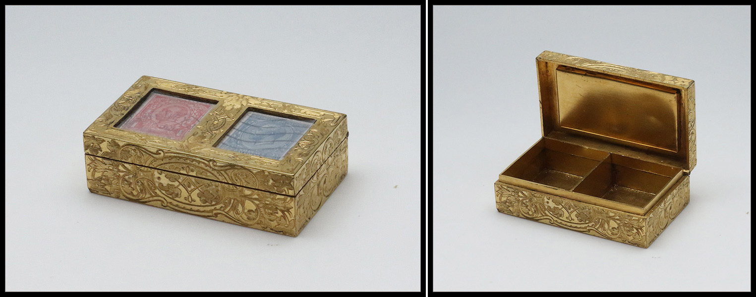 Boîte Anglaise En Bronze Doré, Couvercle à Fenêtre, Fin Décor Sur L'ensemble, 2 Comp., 65x38x20mm. - TB (cf Spink 2009 P - Stamp Boxes